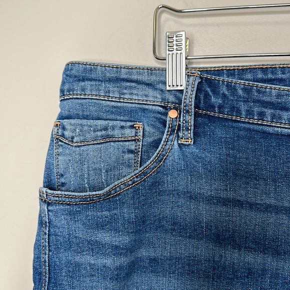 R Jeans Super High Rise Distressed Jeans - Picture 4 of 13